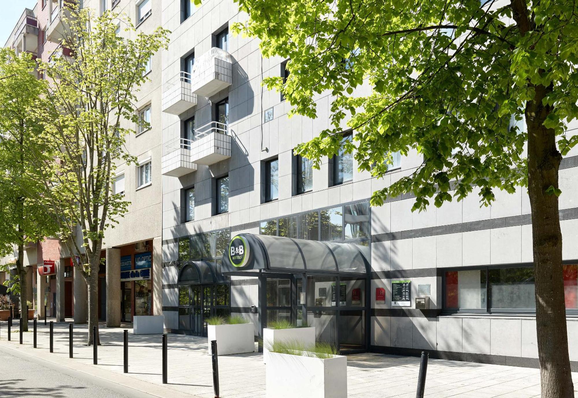 B&B Hotel Saint-Quentin-En-Yvelines Centre Gare 4 Etoiles Монтіньї-ле-Бретонне Екстер'єр фото